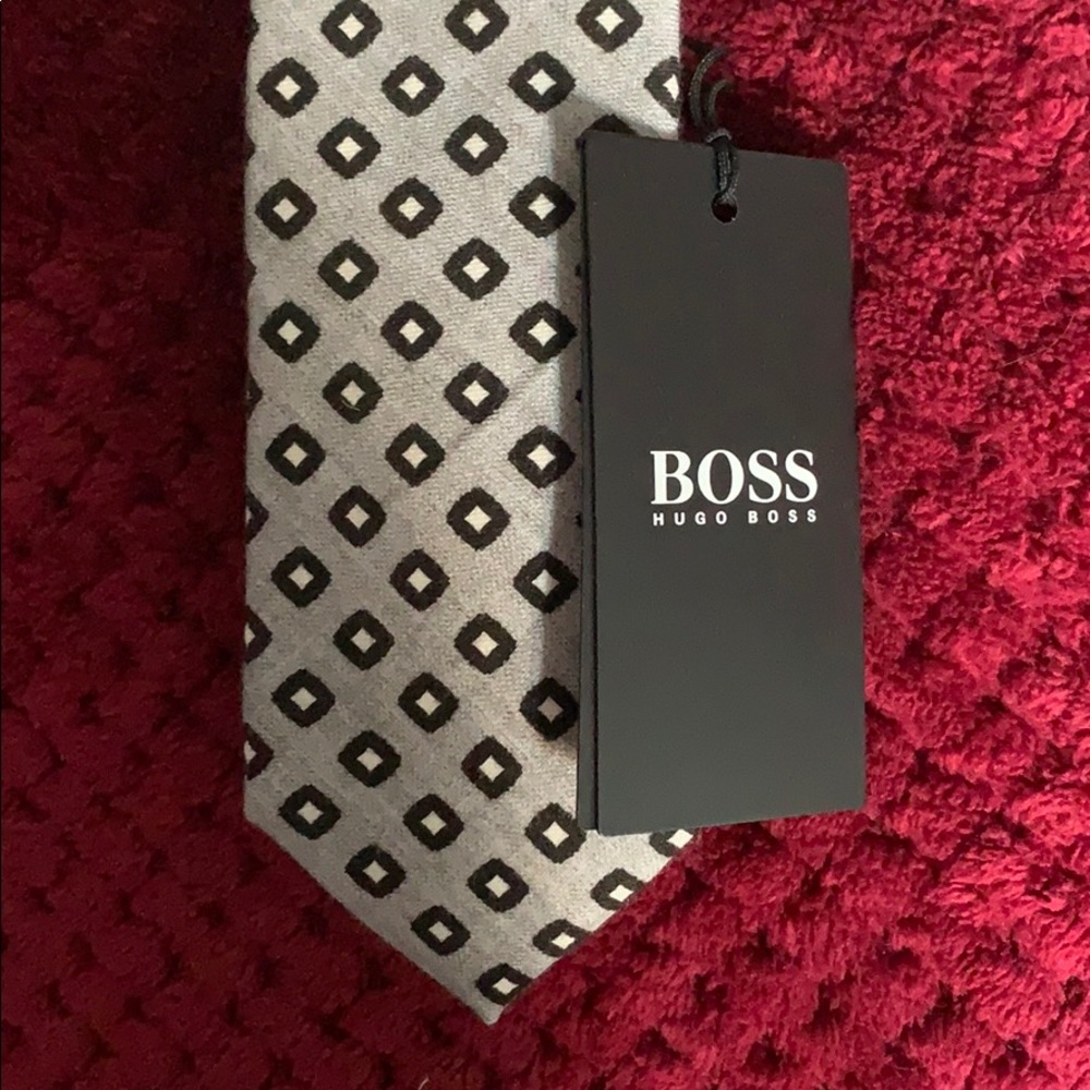 Hugo Boss Tie - Picture 3 of 3